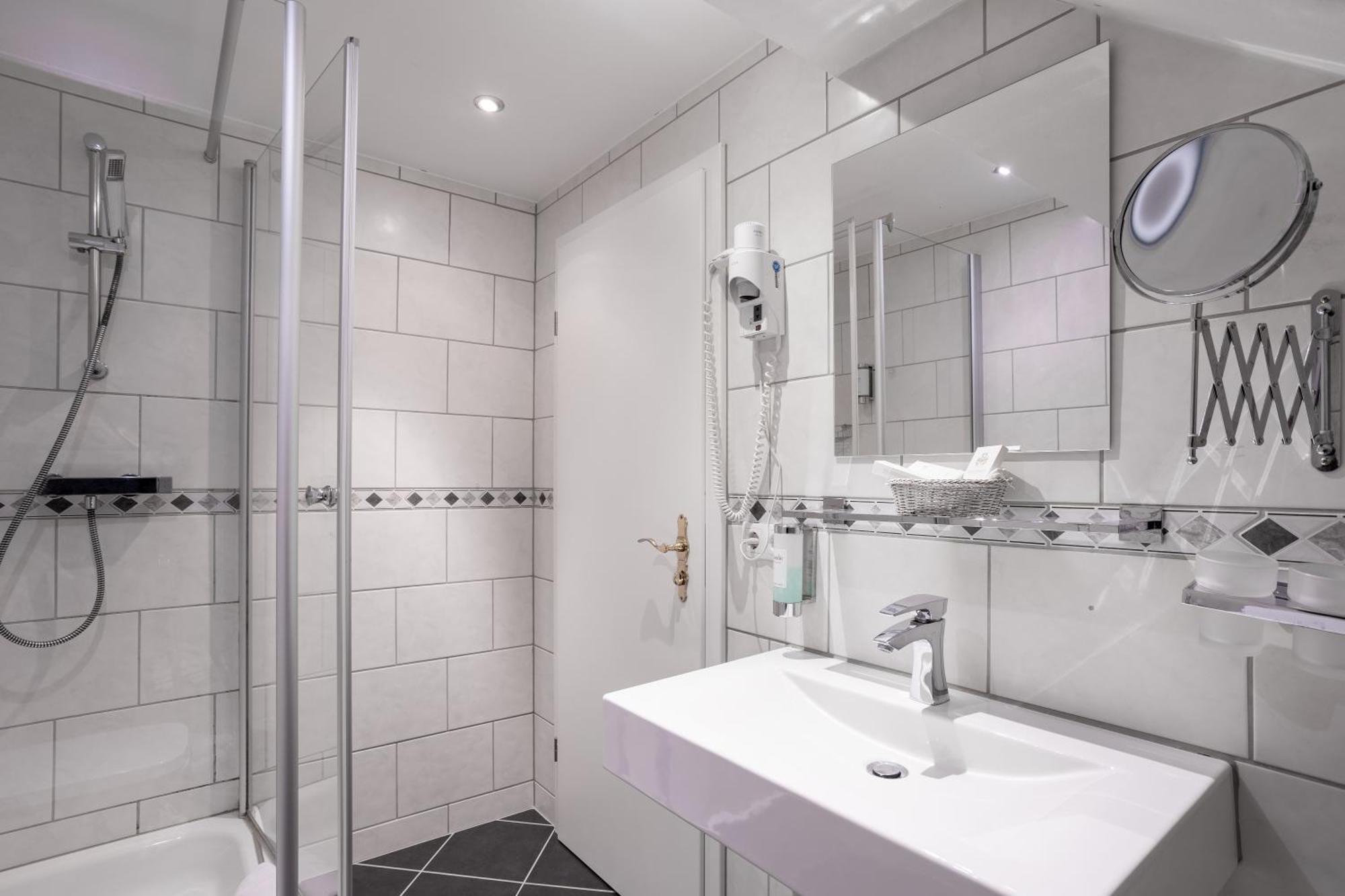 Burghotel Staufenberg Staufenberg  Bagian luar foto