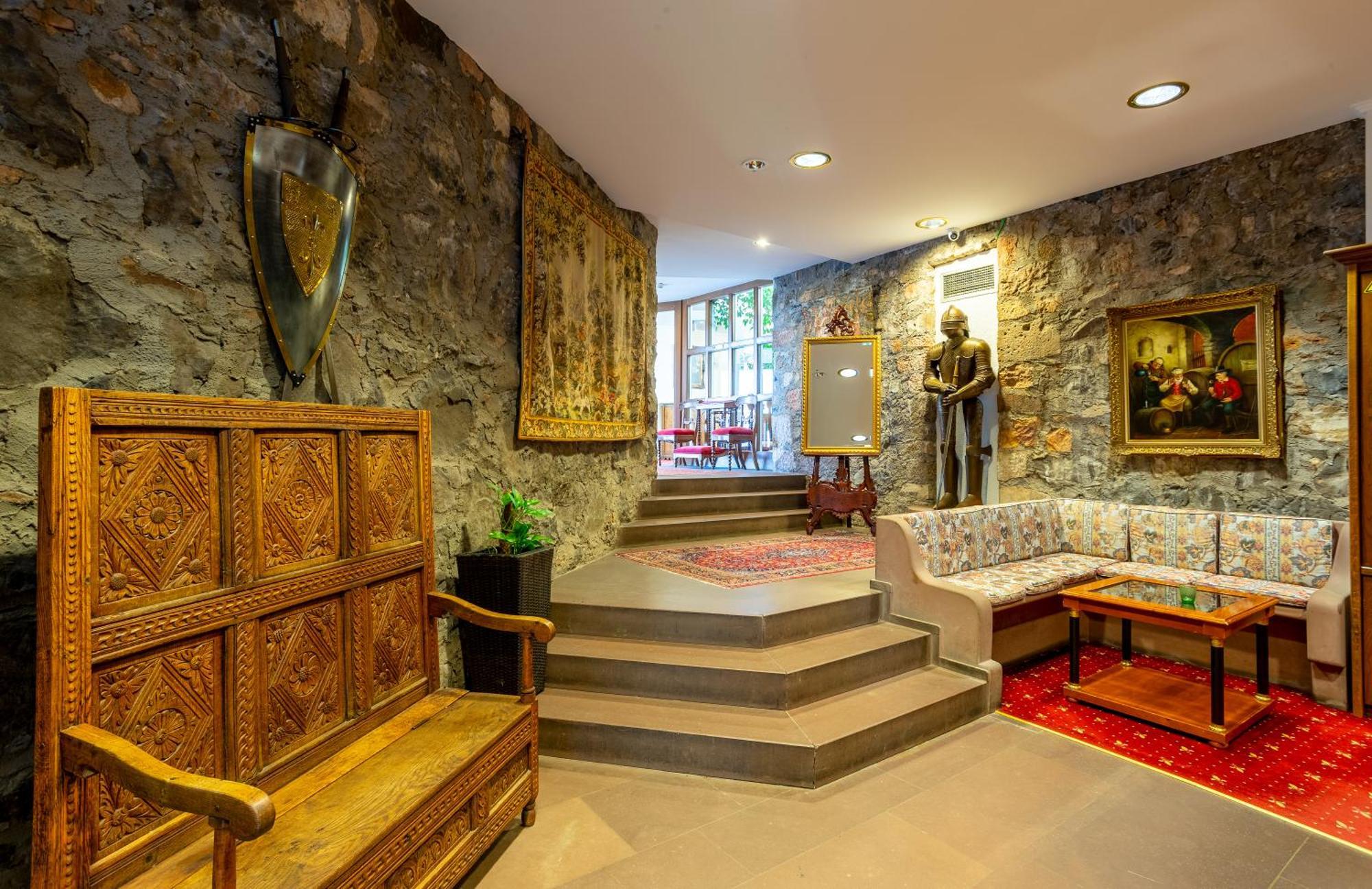 Burghotel Staufenberg Staufenberg  Bagian luar foto
