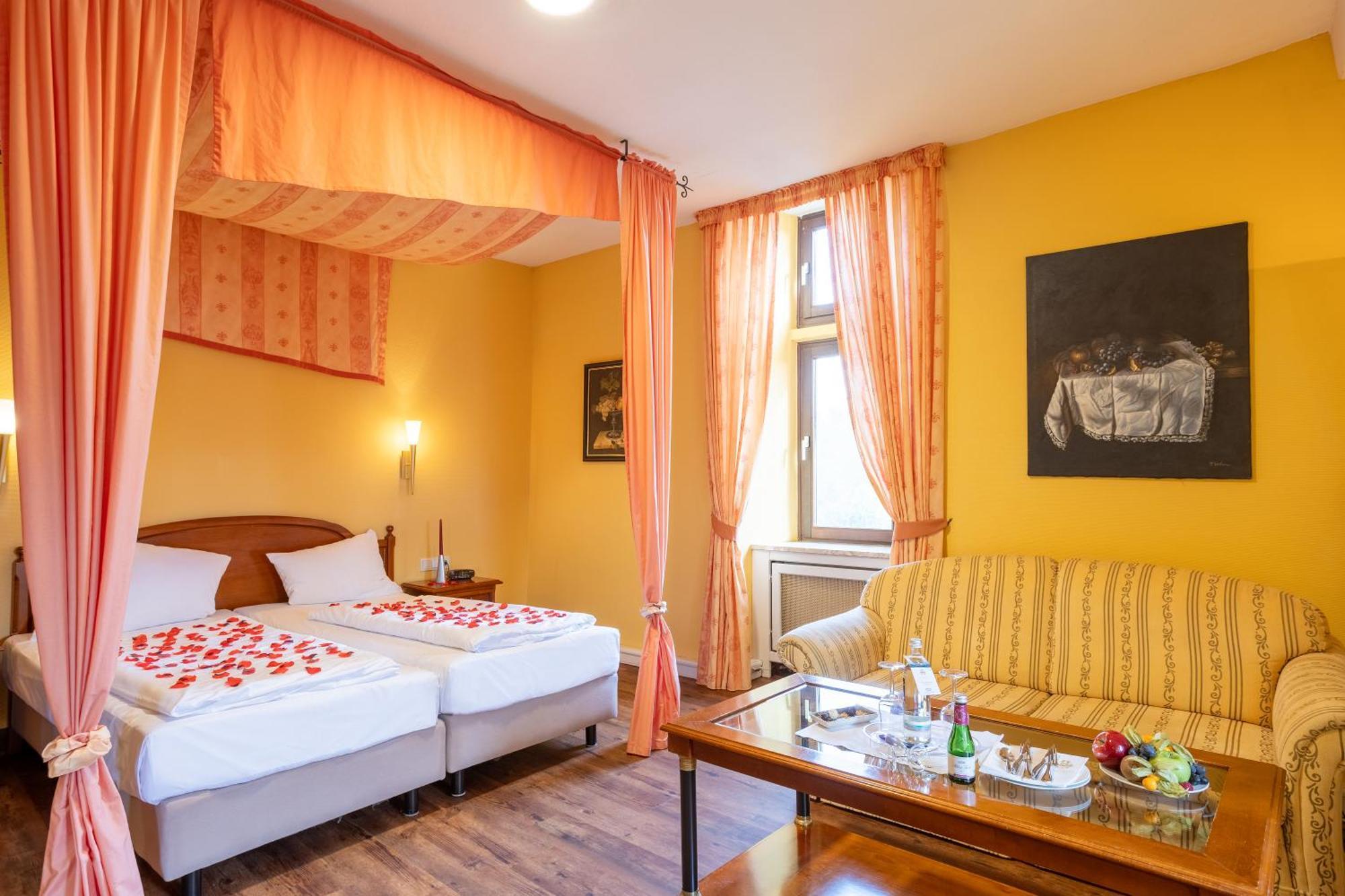 Burghotel Staufenberg Staufenberg  Bagian luar foto