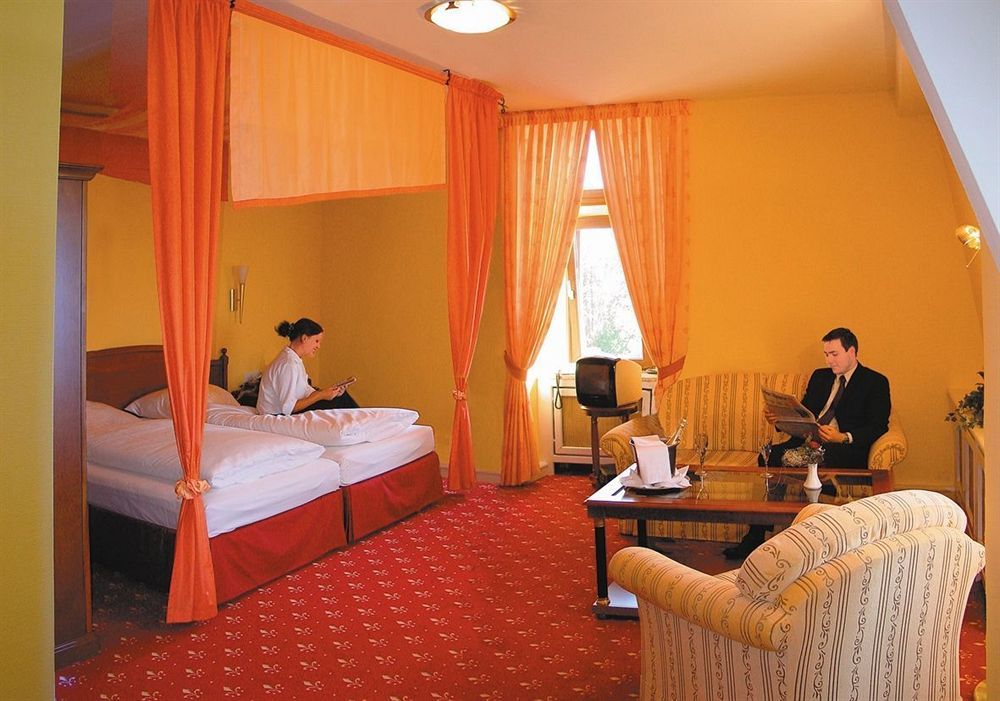 Burghotel Staufenberg Staufenberg  Bagian luar foto
